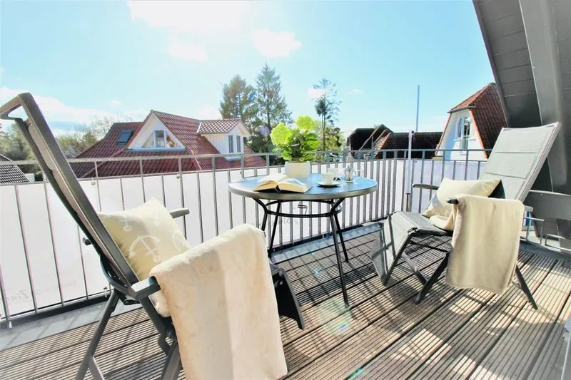 Wohnbereich der Ferienwohnung StorchenSuite in Zingst